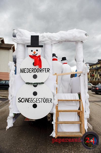 2016-02-07-niederdorfer-fasching-umzug-2016-paparazzi111.jpg - Thomas Hude
