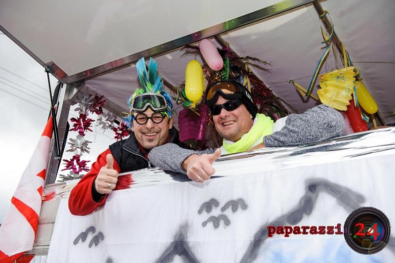 2016-02-07-niederdorfer-fasching-umzug-2016-paparazzi258.jpg - Thomas Hude